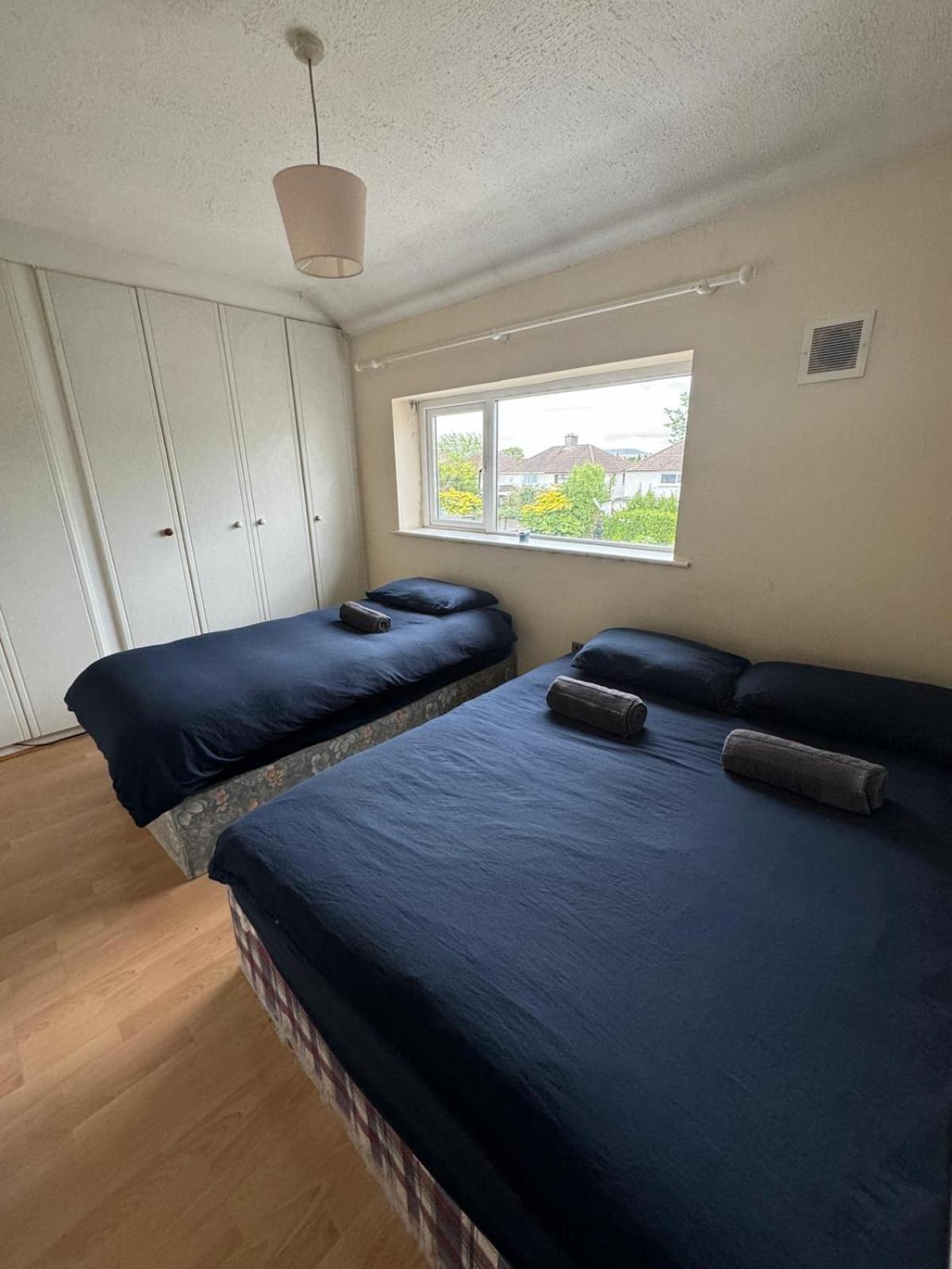 Nice Double Room Near Omni Shopping Дъблин Екстериор снимка